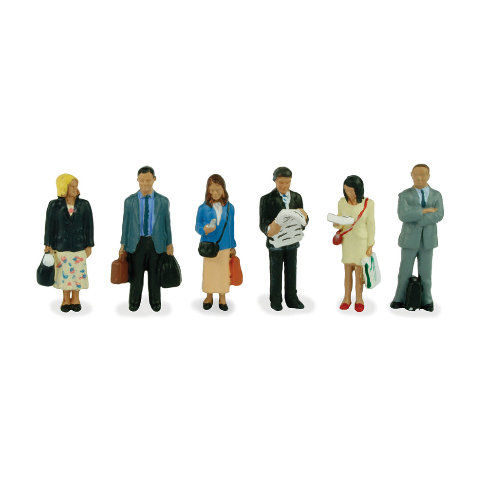 Bachmann Scenecraft 36-044 Station Passengers Standing OO Gauge