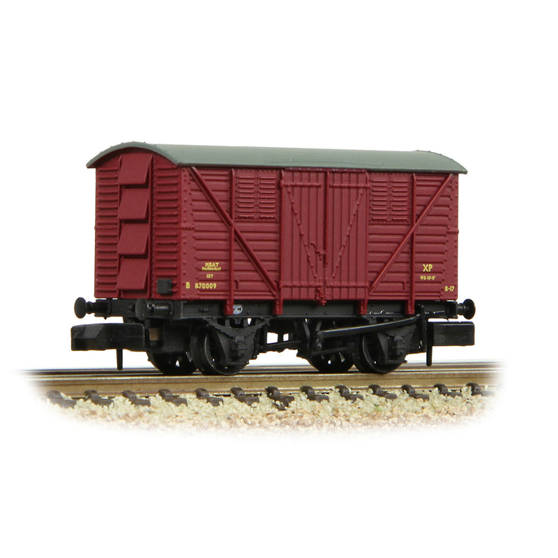 Graham Farish 373-740A BR 10T Meat Van BR Crimson N Gauge