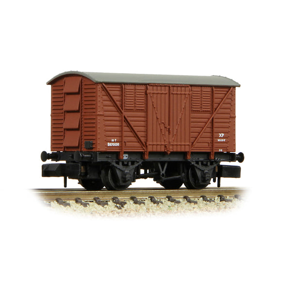 Graham Farish 373-741B BR 10T Meat Van BR Bauxite (Early) N Gauge