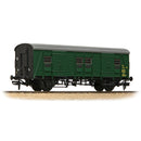 Bachmann 39-527A SR PMV Parcels & Miscellaneous Van BR Green OO Gauge