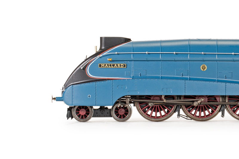 Hornby R30261 The Great Gathering 10th Anniversary Collection LNER A4 Class 4-6-2 'Mallard' 4468 DCC Ready OO Gauge