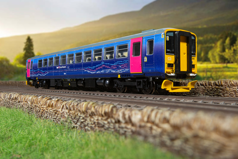 Hornby R30357 First Great Western "local Lines" Class 153 No 153361 DCC Ready OO Gauge