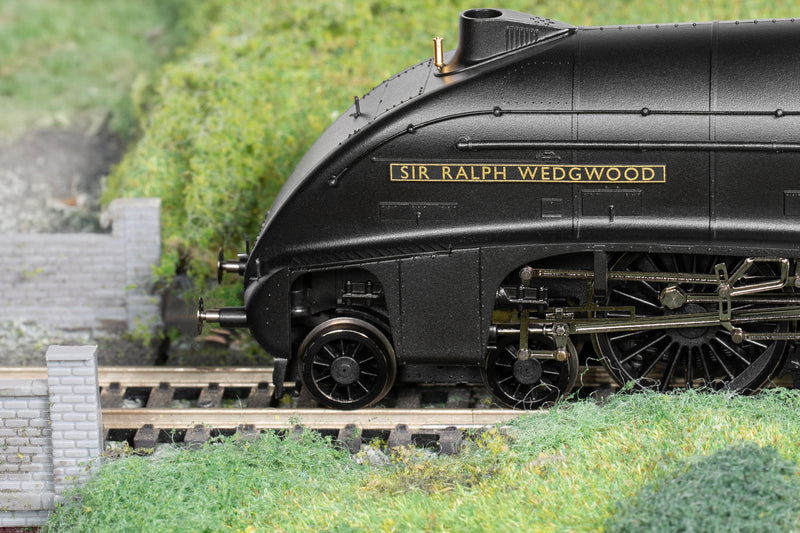 Hornby R30452 LNER Class A4 No.4466 "Sir Ralph Wedgwood" (VE Day 80th Anniversary) DCC Ready OO Gauge