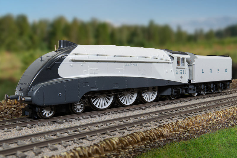 Hornby Dublo R30458 Class A4 "silver King" (Silver Jubliee Collection) DCC Ready OO Gauge