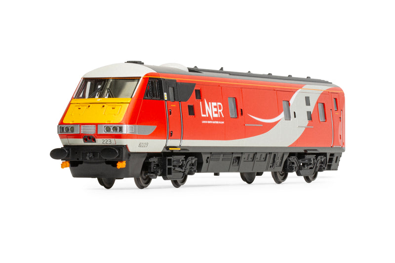 Hornby R40450 LNER Mk4 DVT No. 82223 With Working Lights DCC Ready OO Gauge