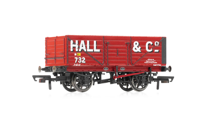 Hornby R60104 (Pack of 3) Plank Wagons 'Denaby' OO Gauge