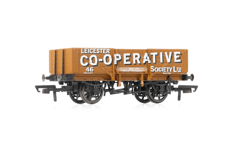 Hornby R60104 (Pack of 3) Plank Wagons 'Denaby' OO Gauge