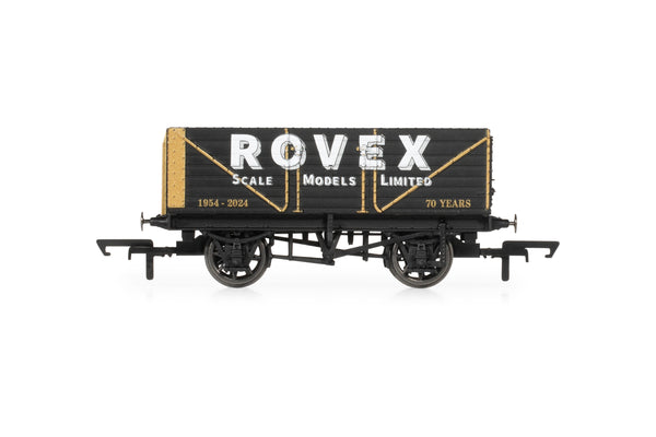 Hornby R60263 Hornby 70 Years In Margate, Westwood 7 Plank Wagon 1954-2024 (Limited Edition) OO Gauge