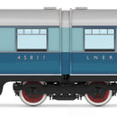 Hornby R40478 LNER West Riding Limited Brake Double Open First Articulated Coaches, OO Gauge