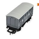 Hornby Railroad R60349 NB Cattle Wagon No. 19, OO Gauge