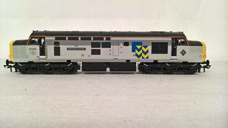 Bachmann 32-778RJ Class 37/0 37275 'Stainless Pioneer' BR Railfreight Metals Sector Regional Exclusive Model DCC Ready OO Gauge *Pre-Owned*