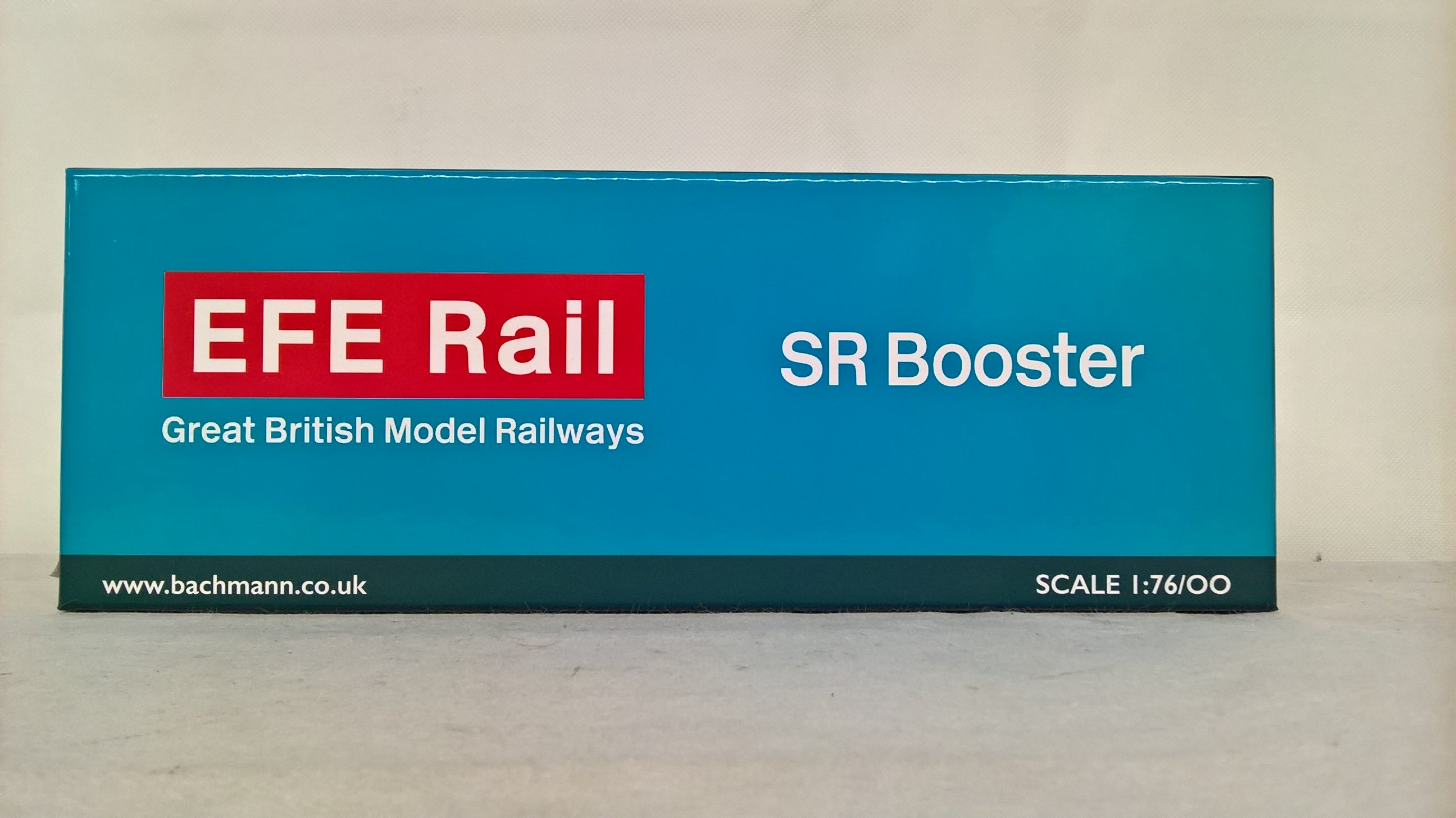 EFE Rail E82001 SR Bullied Booster CC1 SR Grey DCC Ready OO Gauge