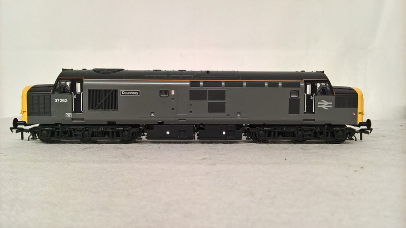 Bachmann 35-311 Class 37/0 37262 'Dounreay' BR Engineers Grey DCC Ready OO Gauge (Pre-owned)