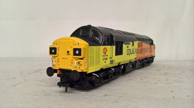 Bachmann 32-789 Class 37/0 37099 "Meal Evans" Colas DCC Ready OO Gauge (Pre-owned)