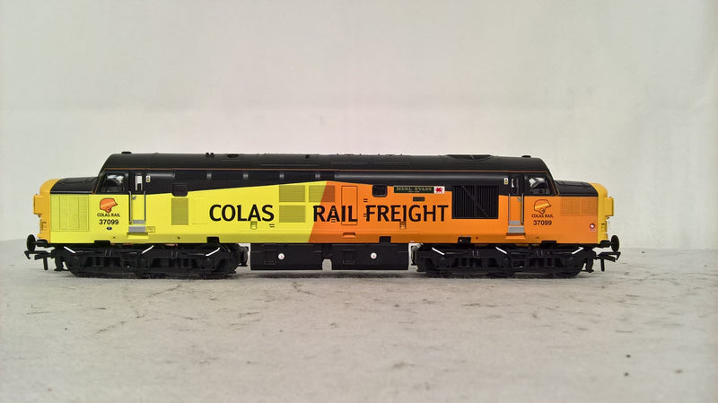 Bachmann 32-789 Class 37/0 37099 "Meal Evans" Colas DCC Ready OO Gauge (Pre-owned)