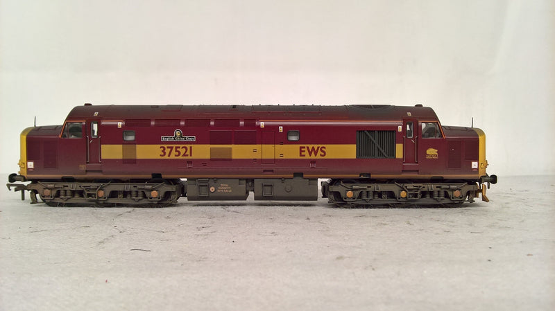 Bachmann 32-381R Class 37/5 Diesel EWS 'English China Clays' Weathered Produced Exclusively For Kernow MRC DCC Ready OO Gauge (Pre-owned)