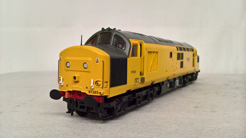 Bachmann 32-777Y Class 37/0 Network Rail Yellow '97303' Produced Exclusively For Model Rail DCC Ready OO Gauge (Pre-owned)