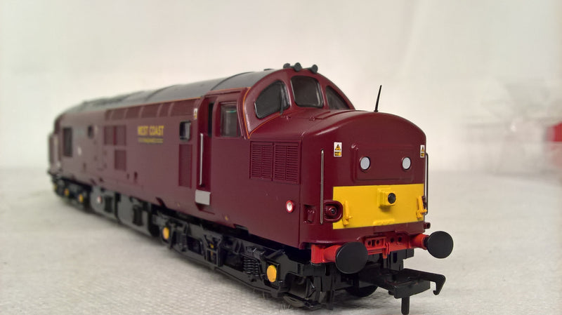 Bachmann 32-780V Class 37/2 West Coast Railways "Loch Arkaig" 37248 Produced Exclusively For Model Rail DCC Sound Fitted OO Gauge (Pre-owned)