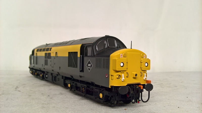 Bachmann 32-779 Class 37 37035 Civil Engineers (Dutch) Grey/Yellow With Corner Indicator Boxes DCC Ready OO Gauge (Pre-owned)