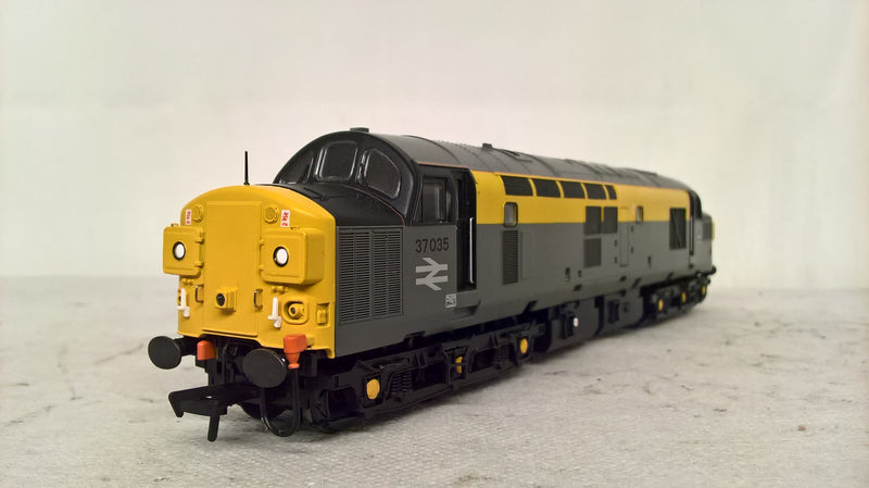 Bachmann 32-779 Class 37 37035 Civil Engineers (Dutch) Grey/Yellow With Corner Indicator Boxes DCC Ready OO Gauge (Pre-owned)