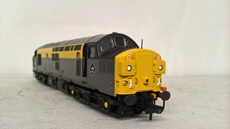 Bachmann 32-779 Class 37 37035 Civil Engineers (Dutch) Grey/Yellow With Corner Indicator Boxes DCC Ready OO Gauge (Pre-owned)