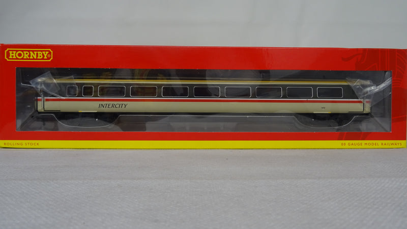 Hornby R40154 BR Intercity MK4 FO(First Open) Coach H No.11212 OO Gauge